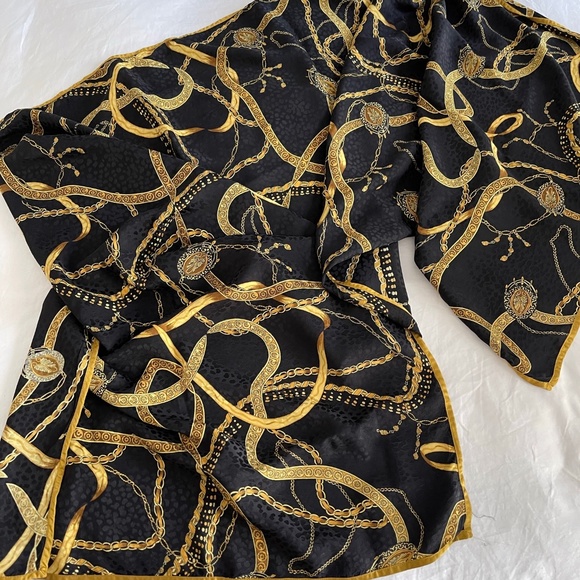 Designer silk scarf - Picture 1 of 3